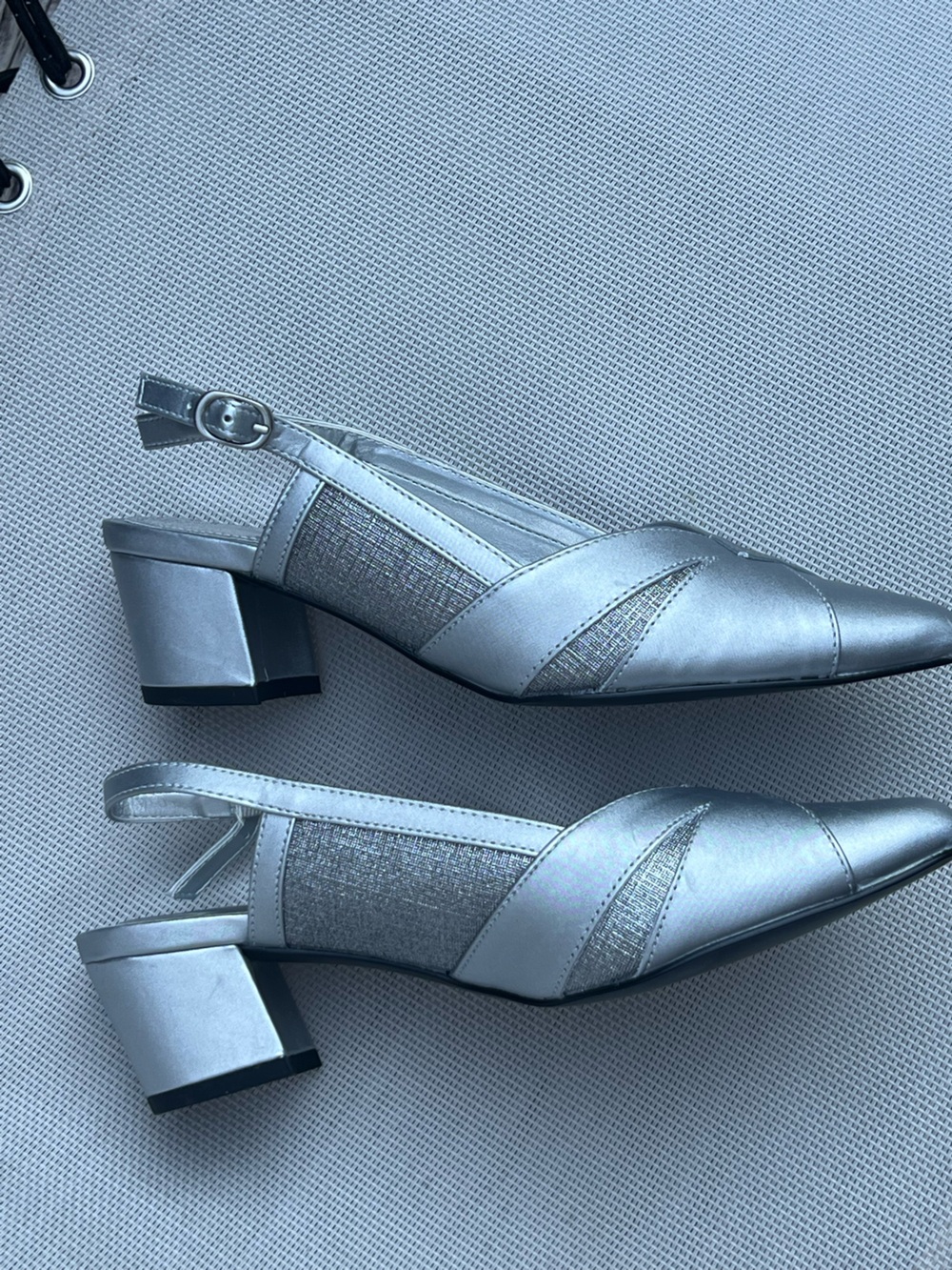 Granny Glam easy street Alive 5 Silver Dance Flex Party Block Heel Shoes US 6